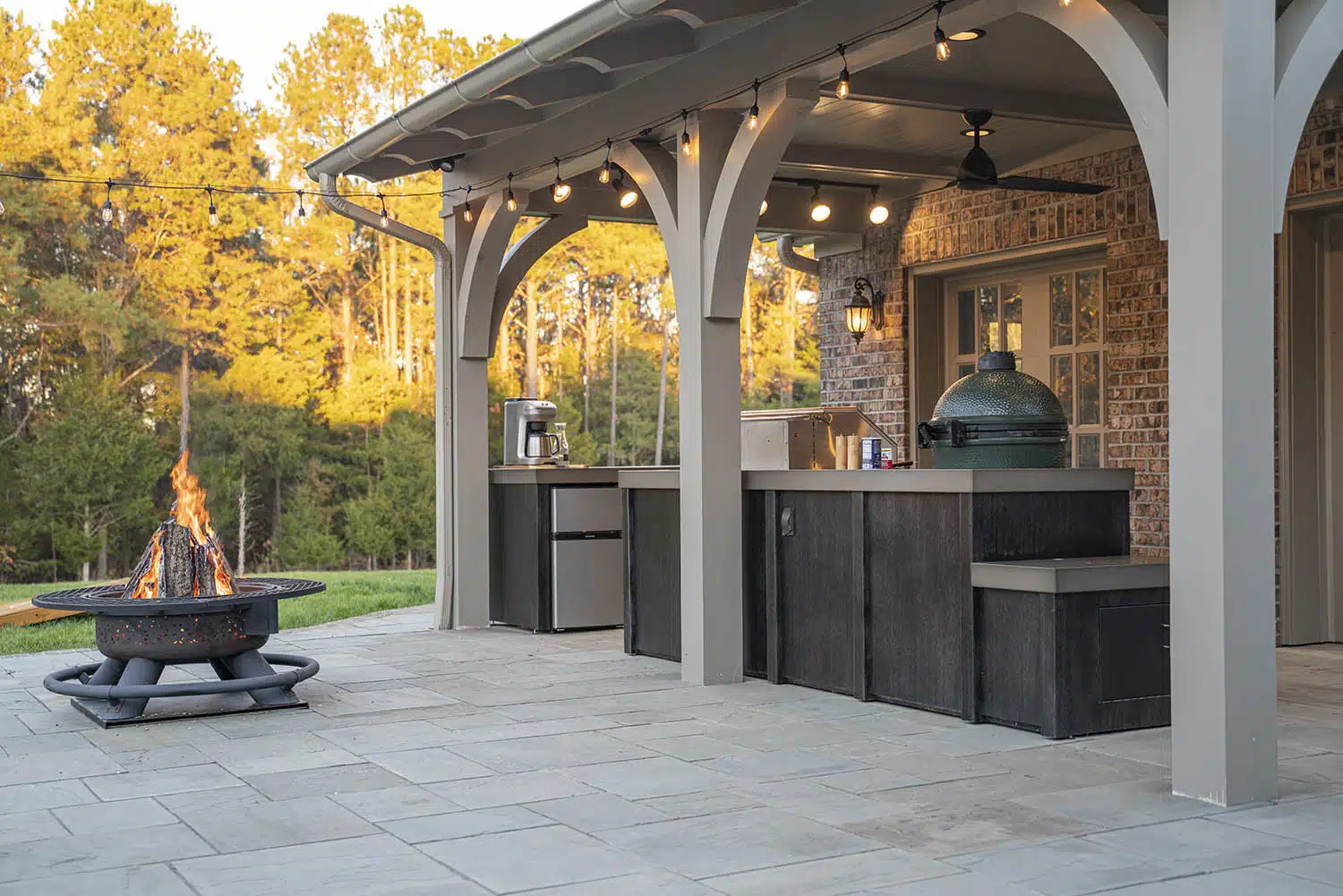 Custom Outdoor Kitchens